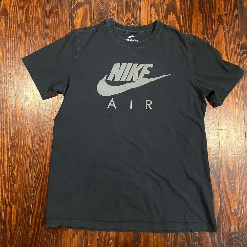 Nike M Athletic Logo T-Shirt Black Regular